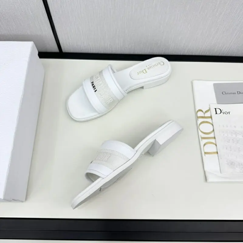 christian dior chaussons pour femme s_12254b64